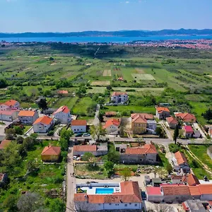 https://villa-mare-zadar.hotelinzadar.com